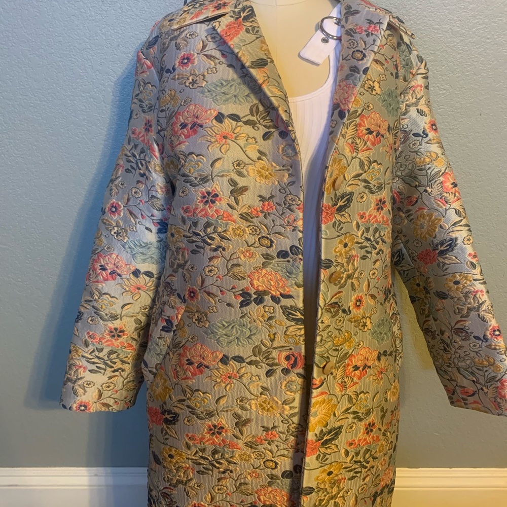 Abstract floral Etro coat 🧥